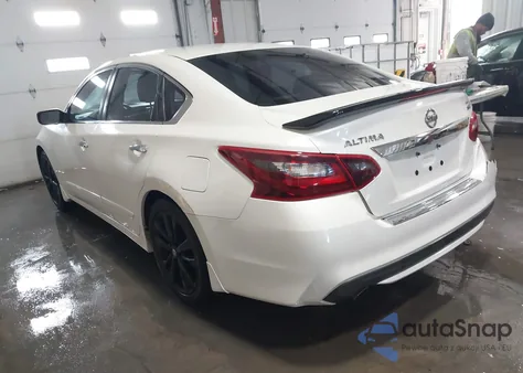 2017 Nissan Altima 2.5 Sr из США, поврежденный, VIN 1N4AL3AP0HC221736